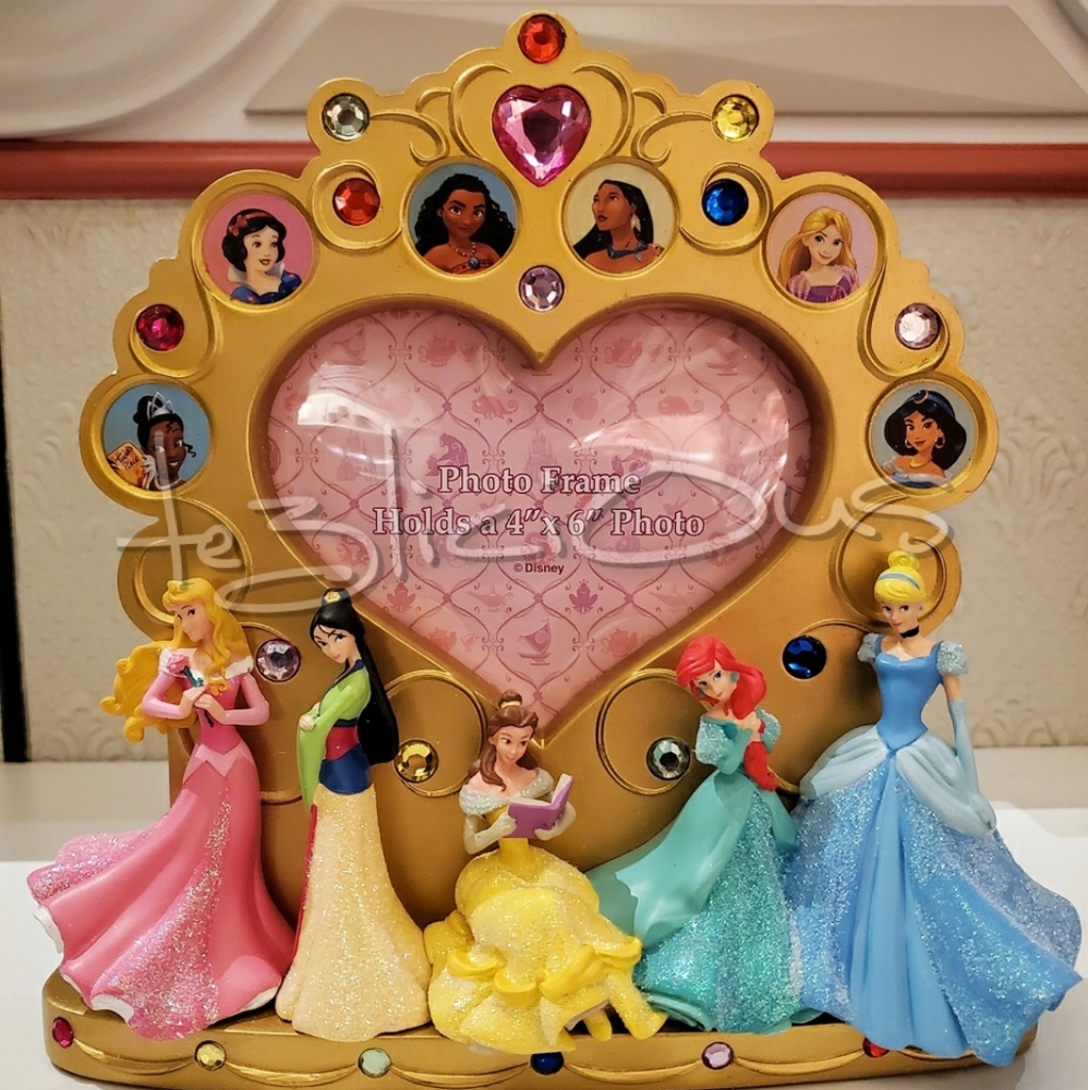 DISNEY PRINCESSES 3D RESIN HART PICTURE FRAME - Picture 2 of 3